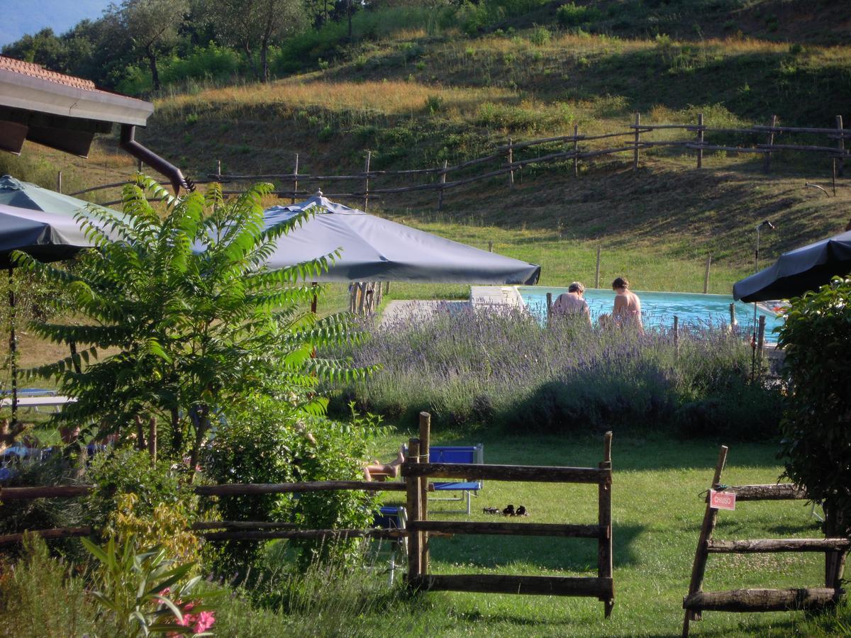 Podere La Piana Фивиццано Экстерьер фото